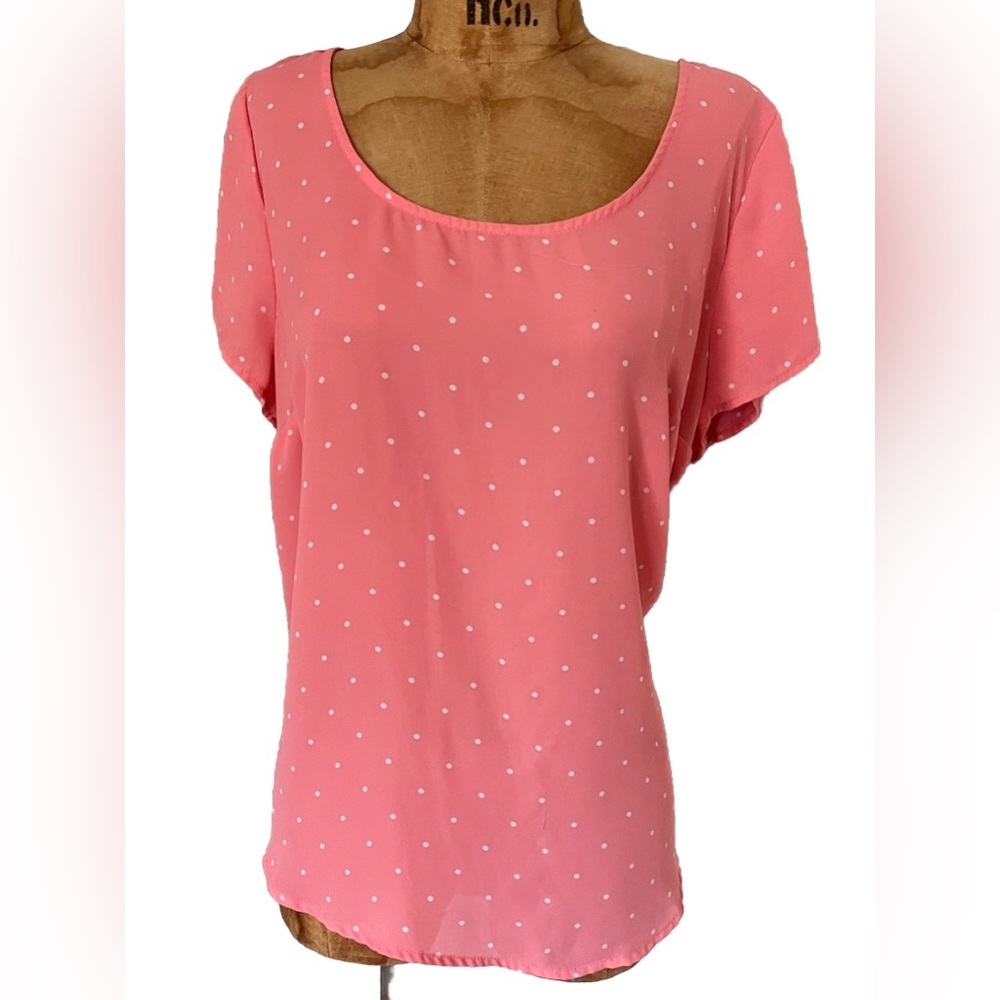 Torrid Pink Dolman Sleeve Blouse with Back Buttoned Detail NWOT 00/M/L - Picture 3 of 9